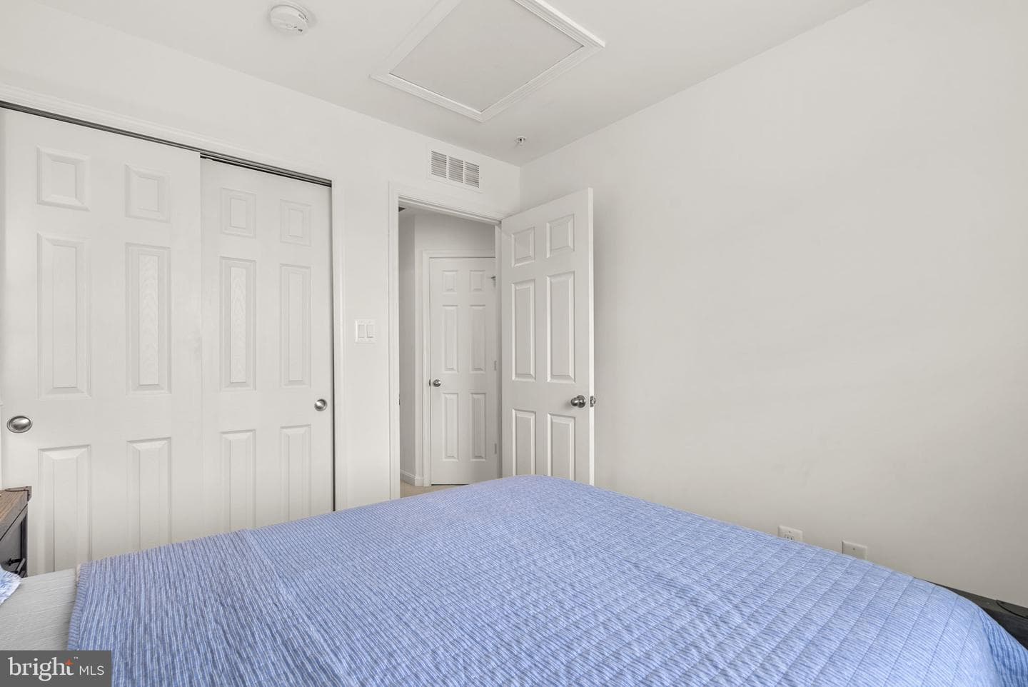 7219 Barry Lane photo 32