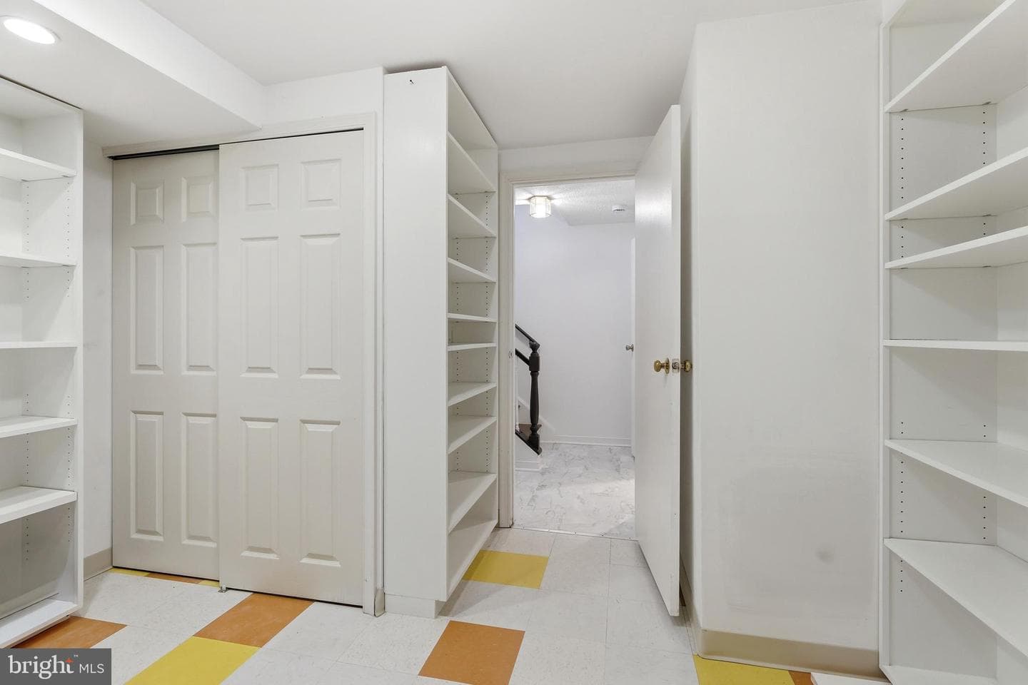 8024 Watermill Court photo 32
