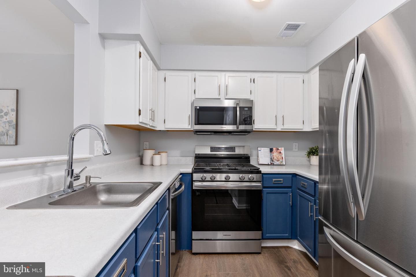 6307 Sandpiper Court #2 photo 10
