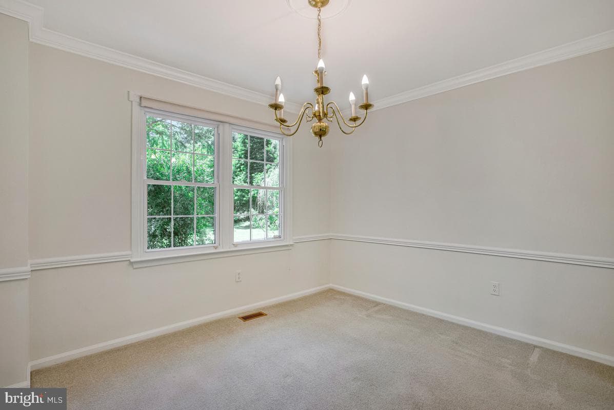 6052 Tamar Drive photo 12