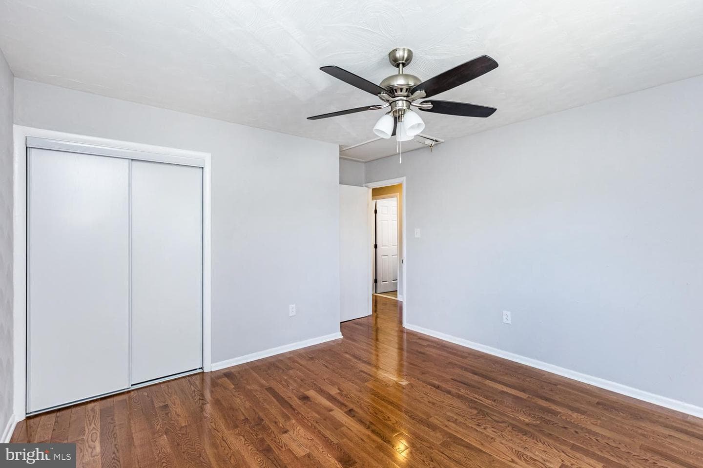 9227 Gross Avenue photo 15