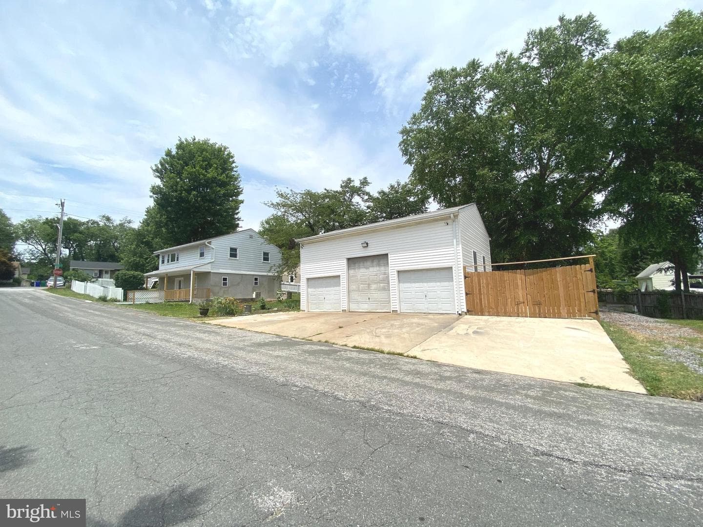 9227 Gross Avenue photo 36