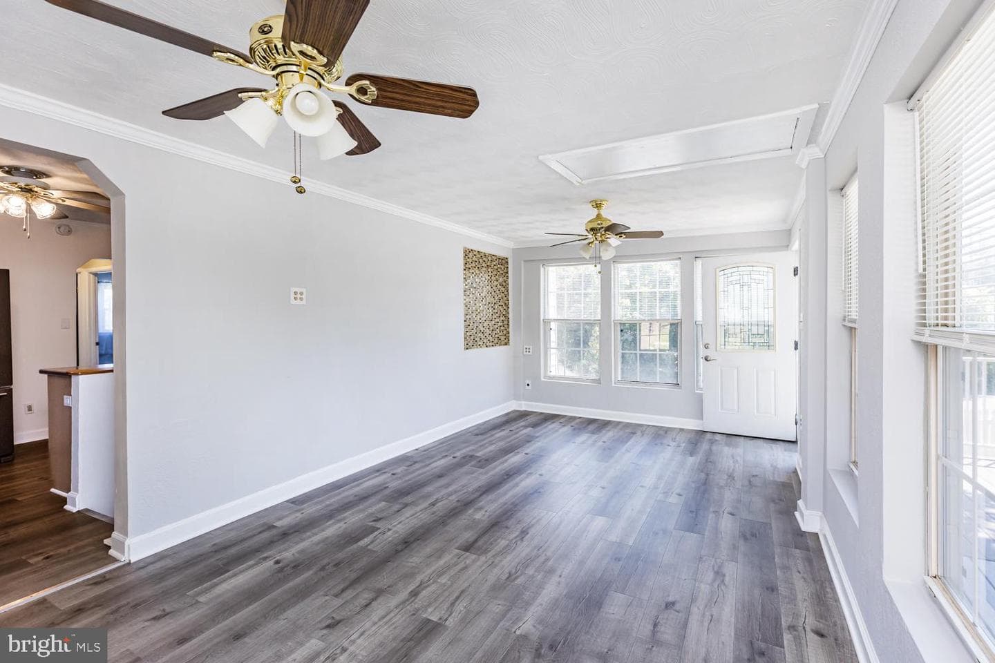 9227 Gross Avenue photo 6