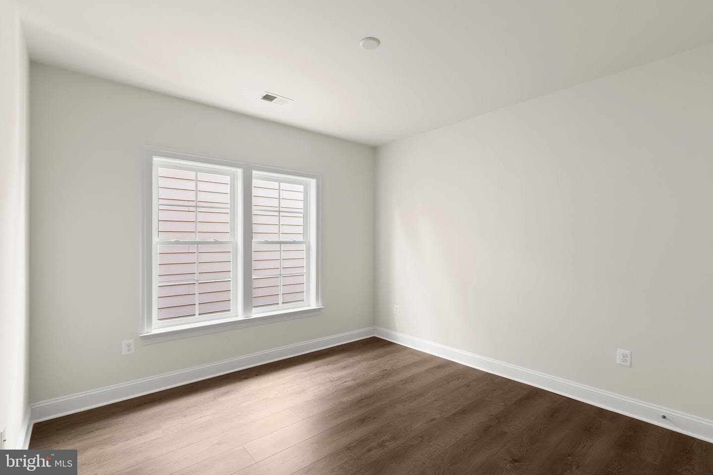 11423 Ellington Street photo 54