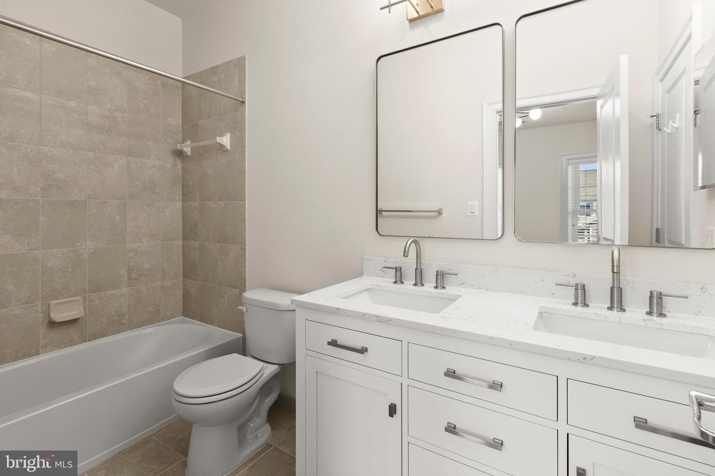 11423 Ellington Street photo 57
