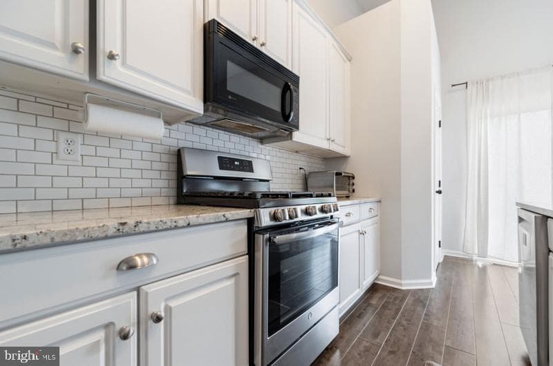 9175 Carriage House Lane photo 10