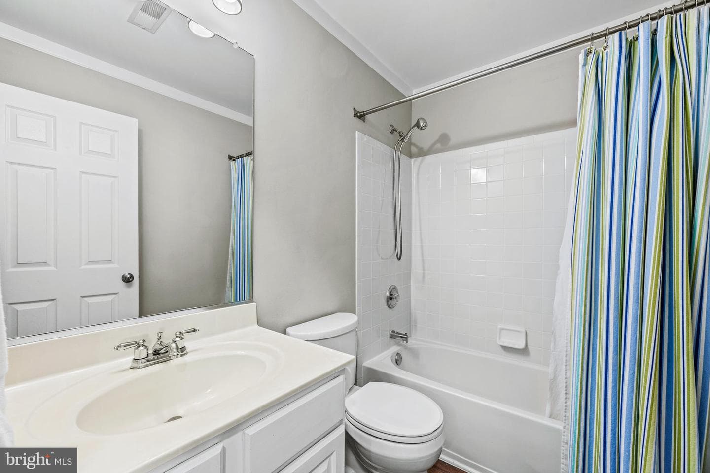 5730 Goldfinch Court photo 27