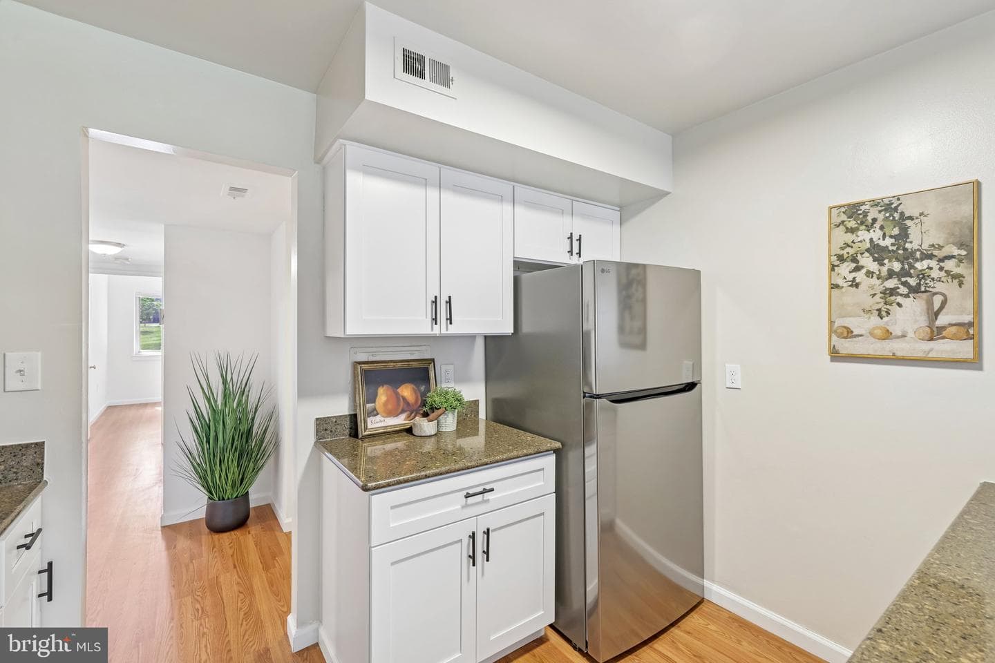 5041 Green Circle #4 photo 10