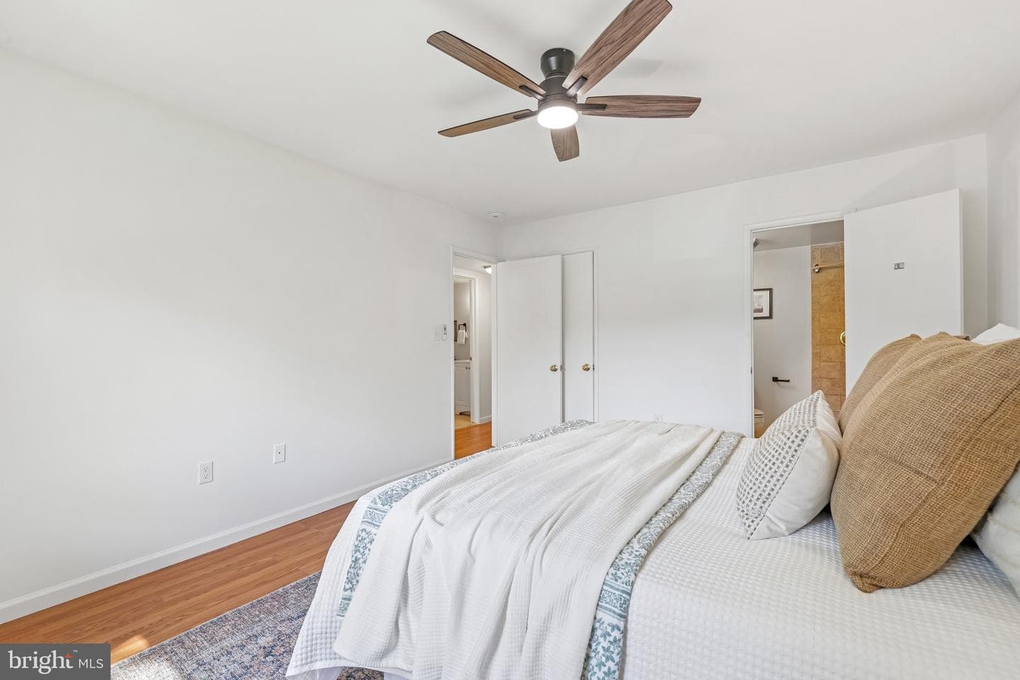 5041 Green Circle #4 photo 17