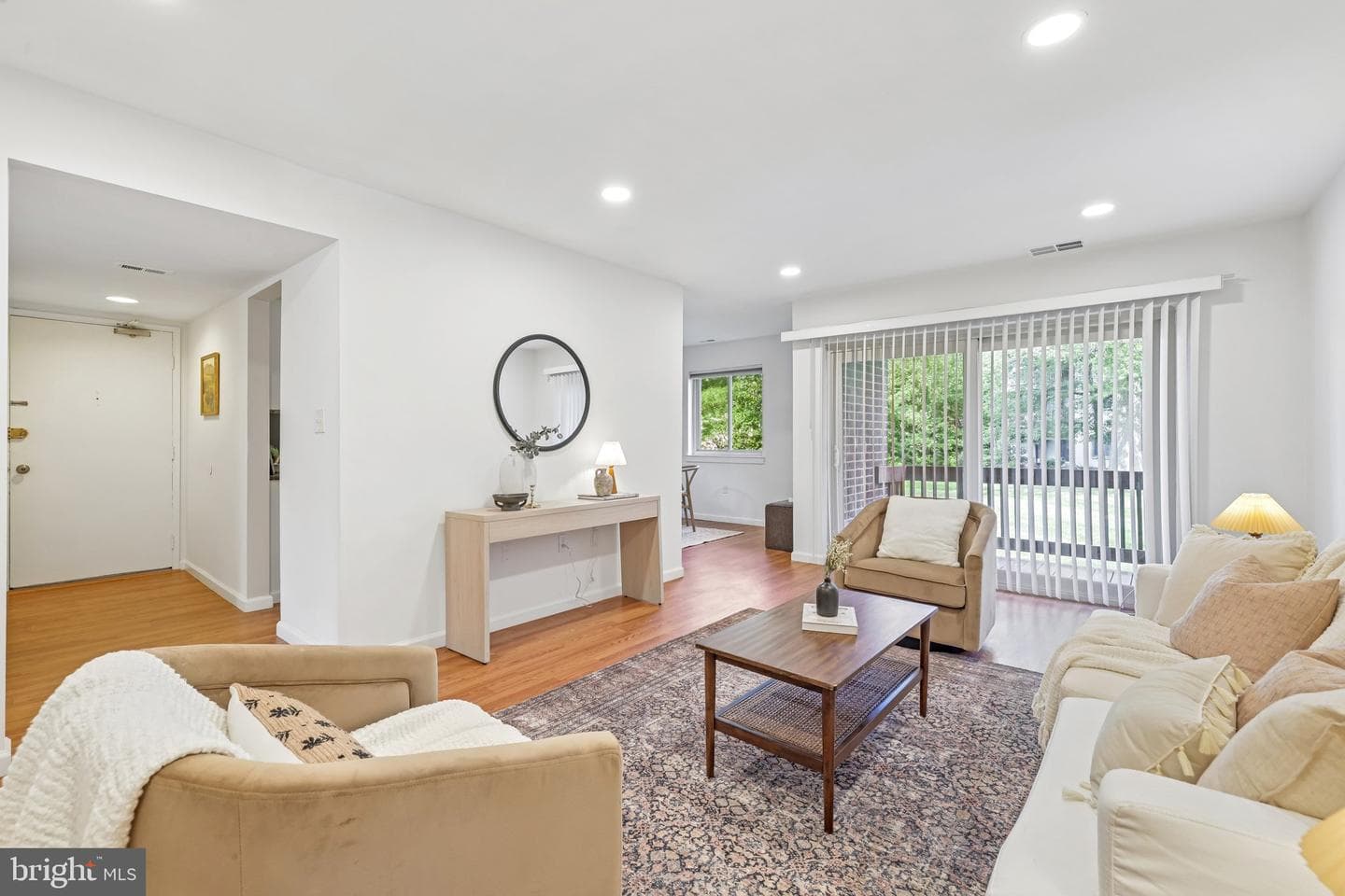 5041 Green Circle #4, Columbia