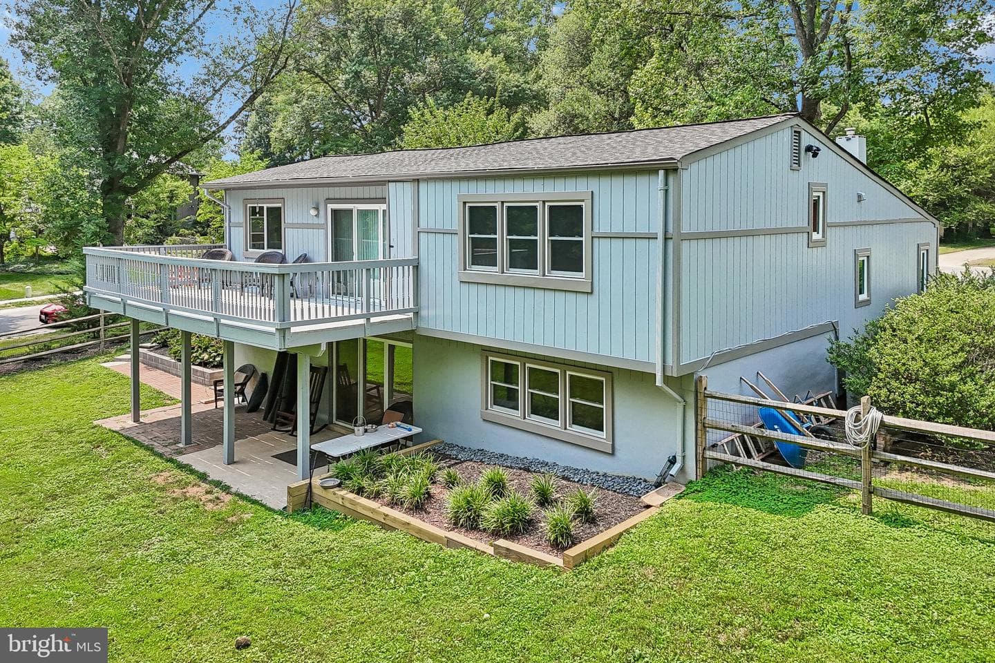 10128 Goodbody Court photo 31