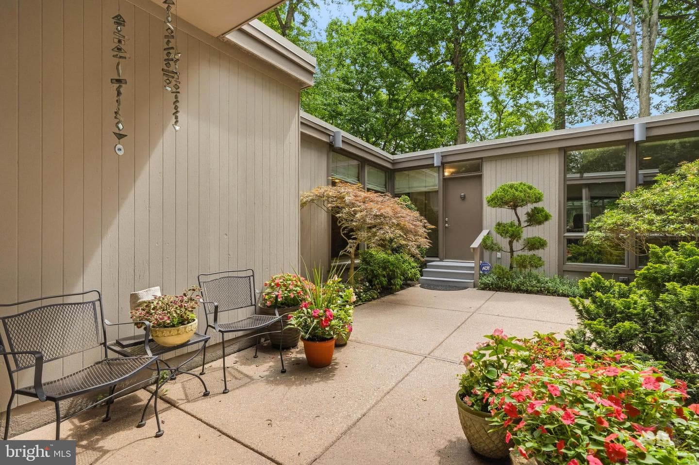 5201 Hesperus Drive photo 3