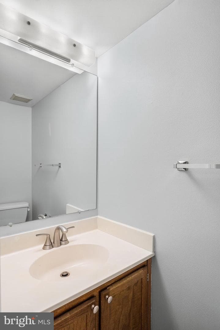 9614 Hingston Dwns photo 11