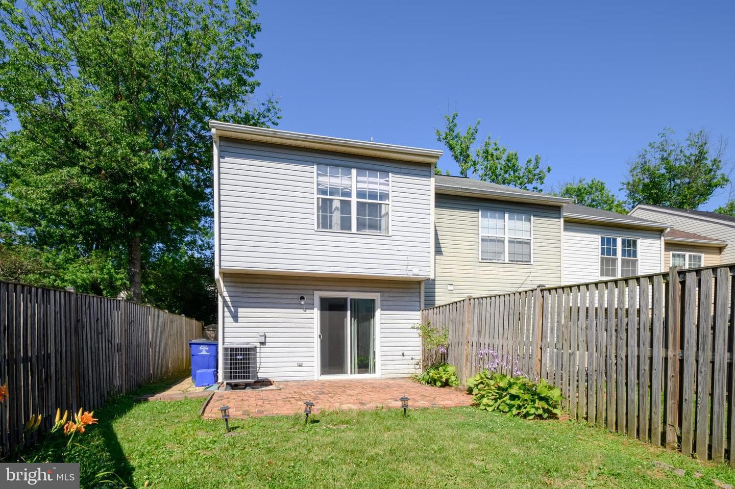 9614 Hingston Dwns photo 24