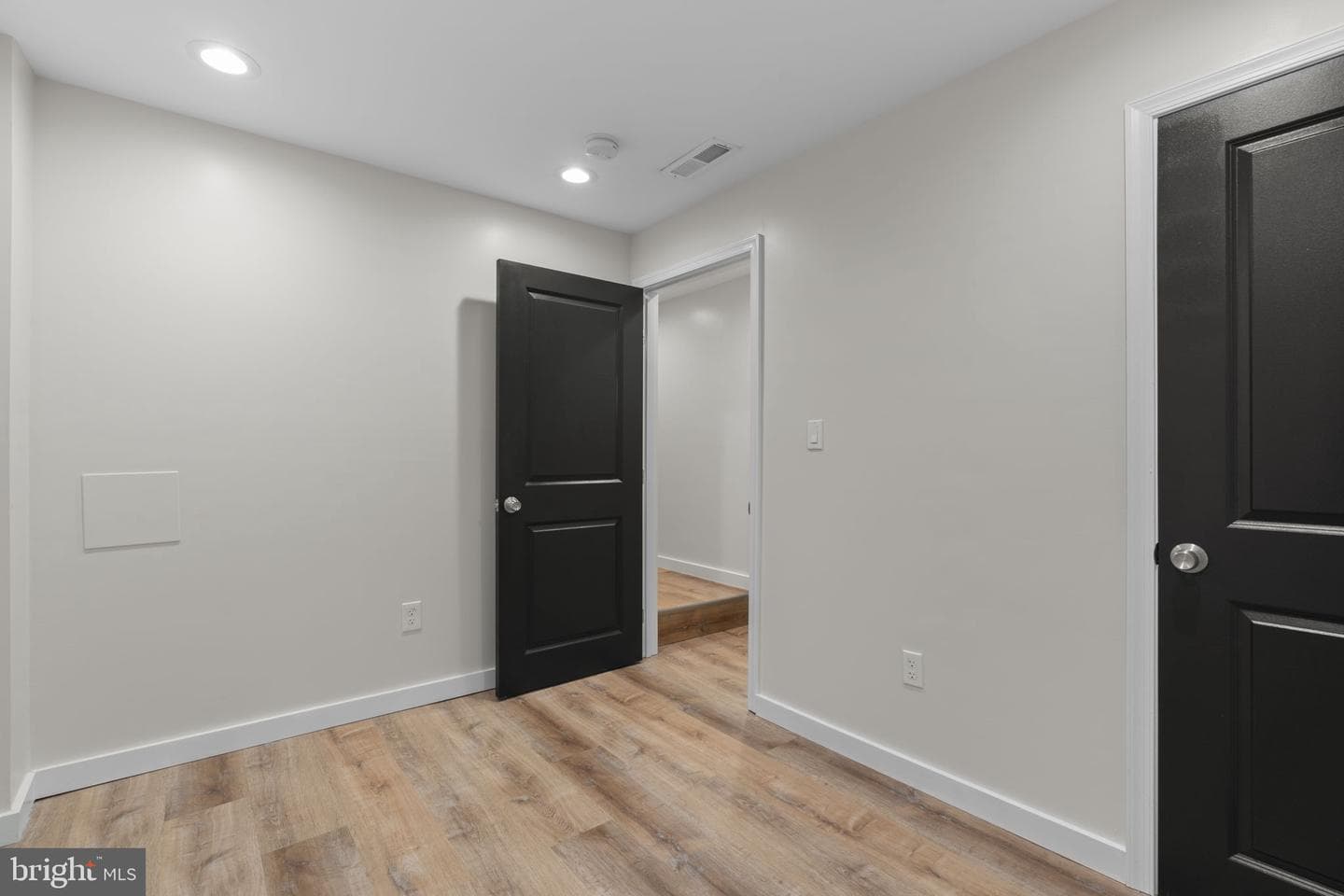 5414 Hesperus Drive photo 33