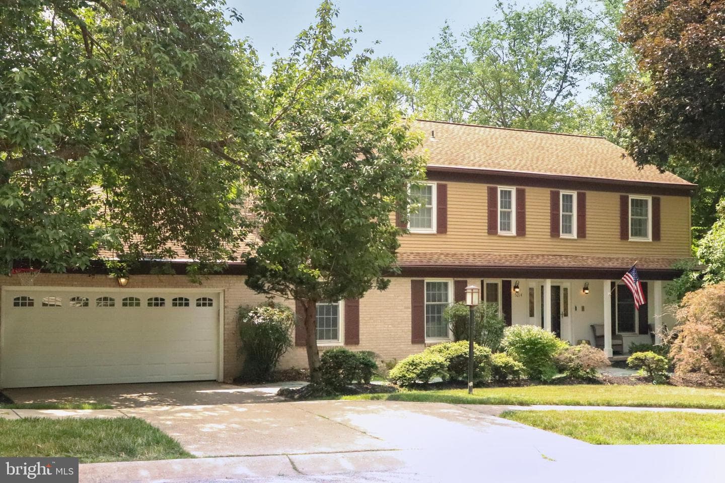 5214 Lightning View Road, Columbia