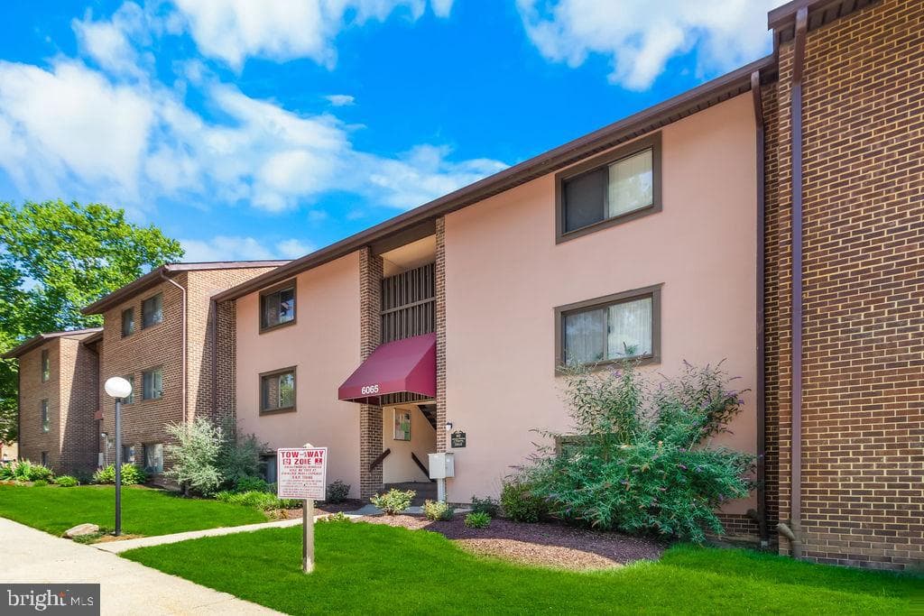 6065 Majors Lane #unit 1, Columbia