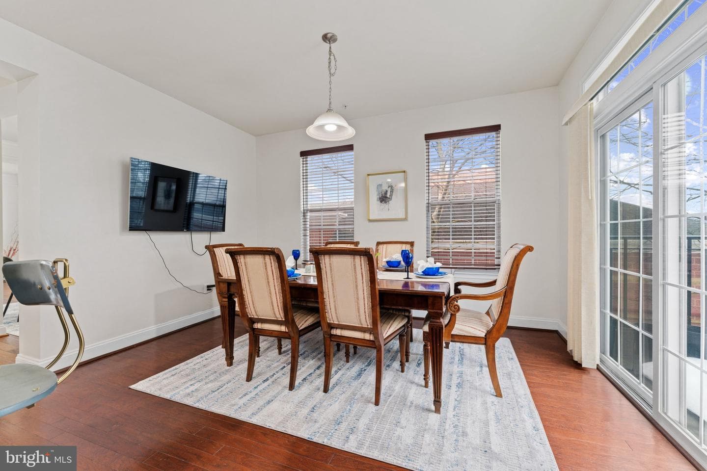 5846 Donovan Lane photo 3