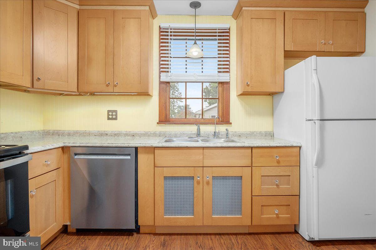 17010 Frederick Road photo 10