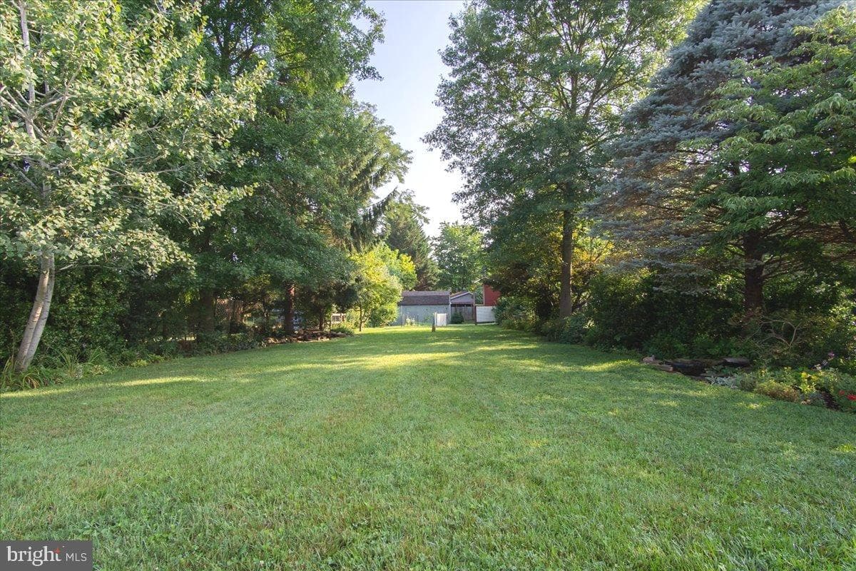17010 Frederick Road photo 22