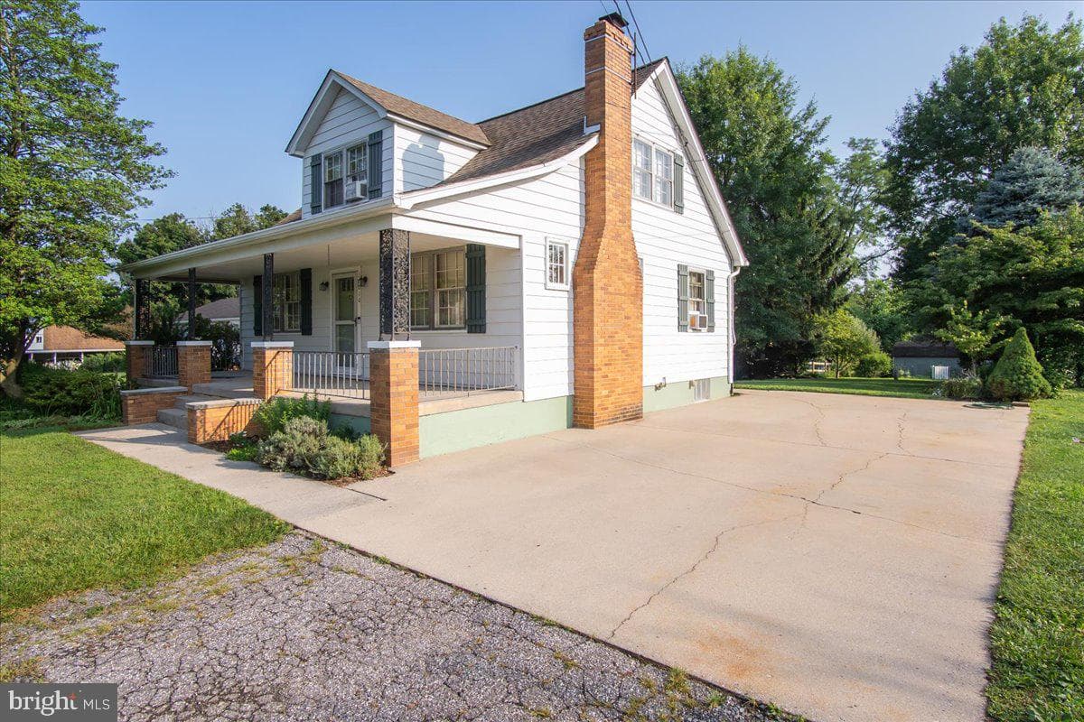 17010 Frederick Road photo 4