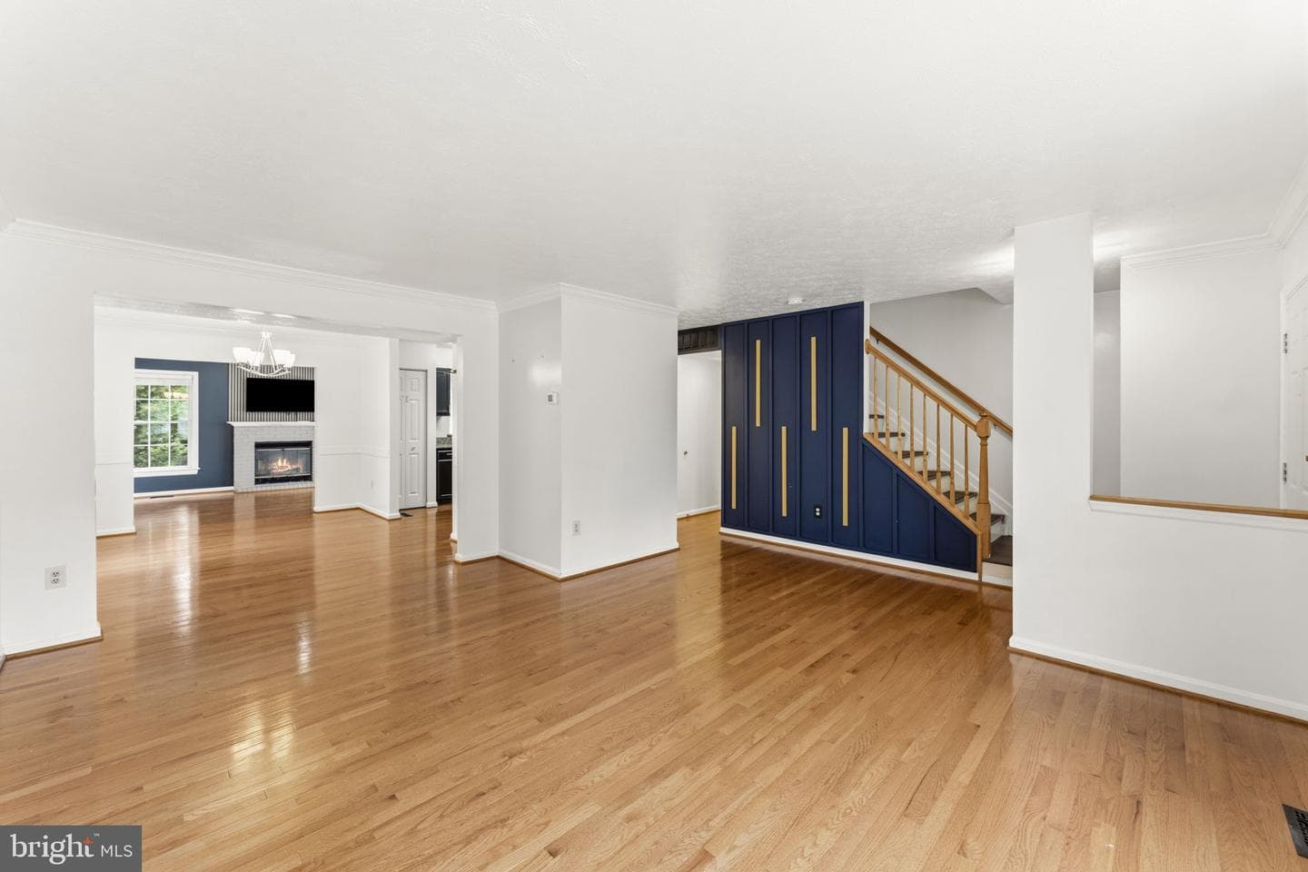 6437 Julie Ann Drive photo 8