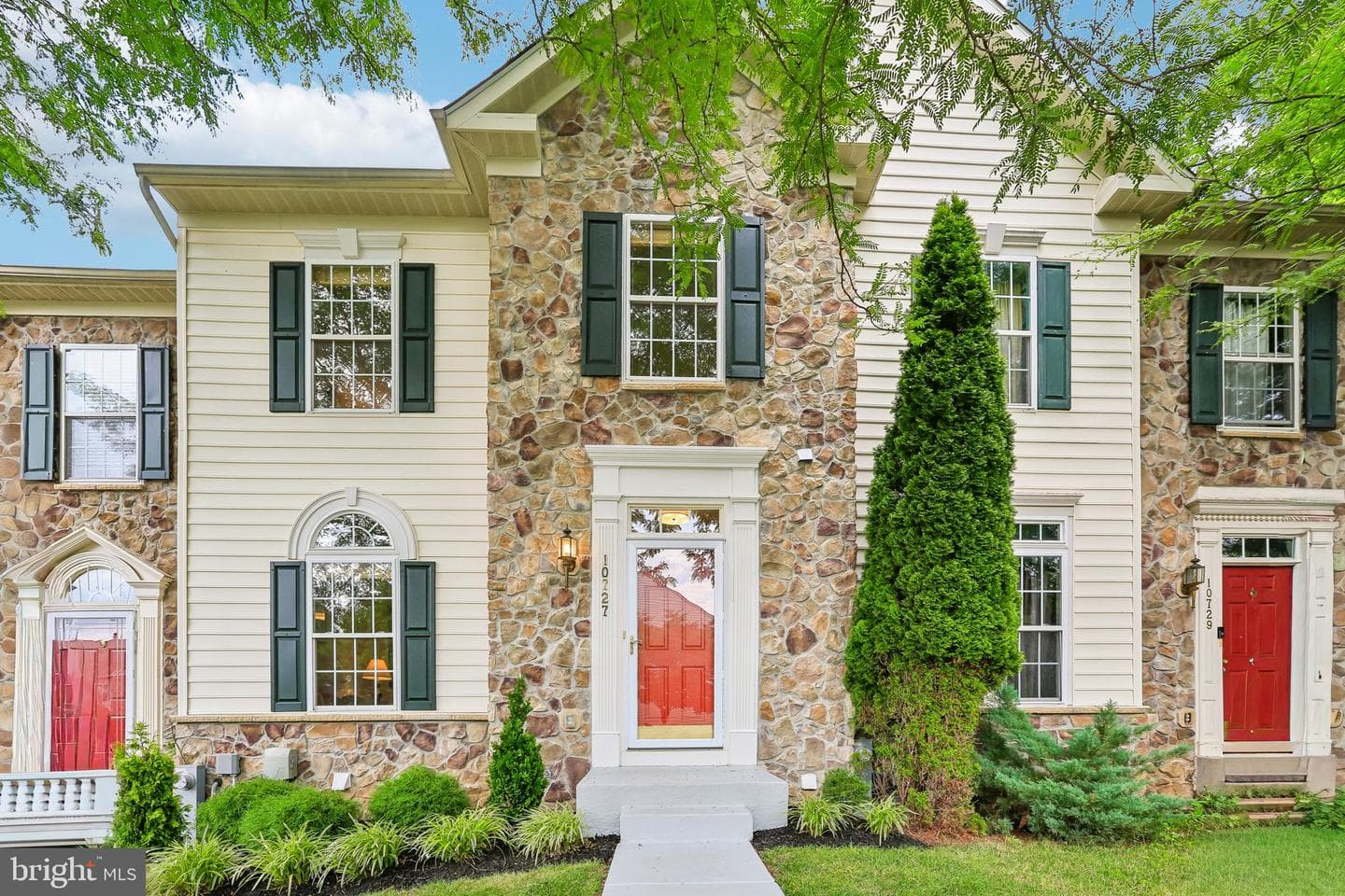 10727 Hillingdon Road, Woodstock