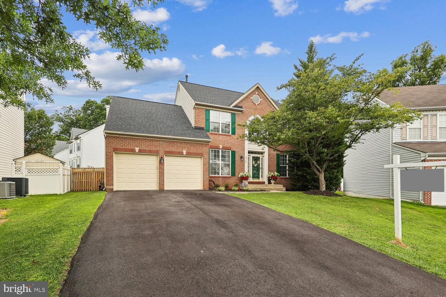 6912 Scarlet Oaks Drive photo 1