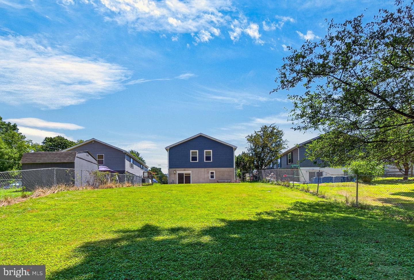 9404 Fairview Avenue photo 33