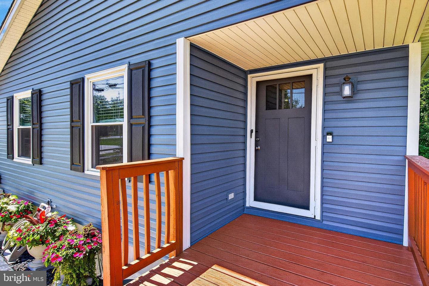 9404 Fairview Avenue photo 4