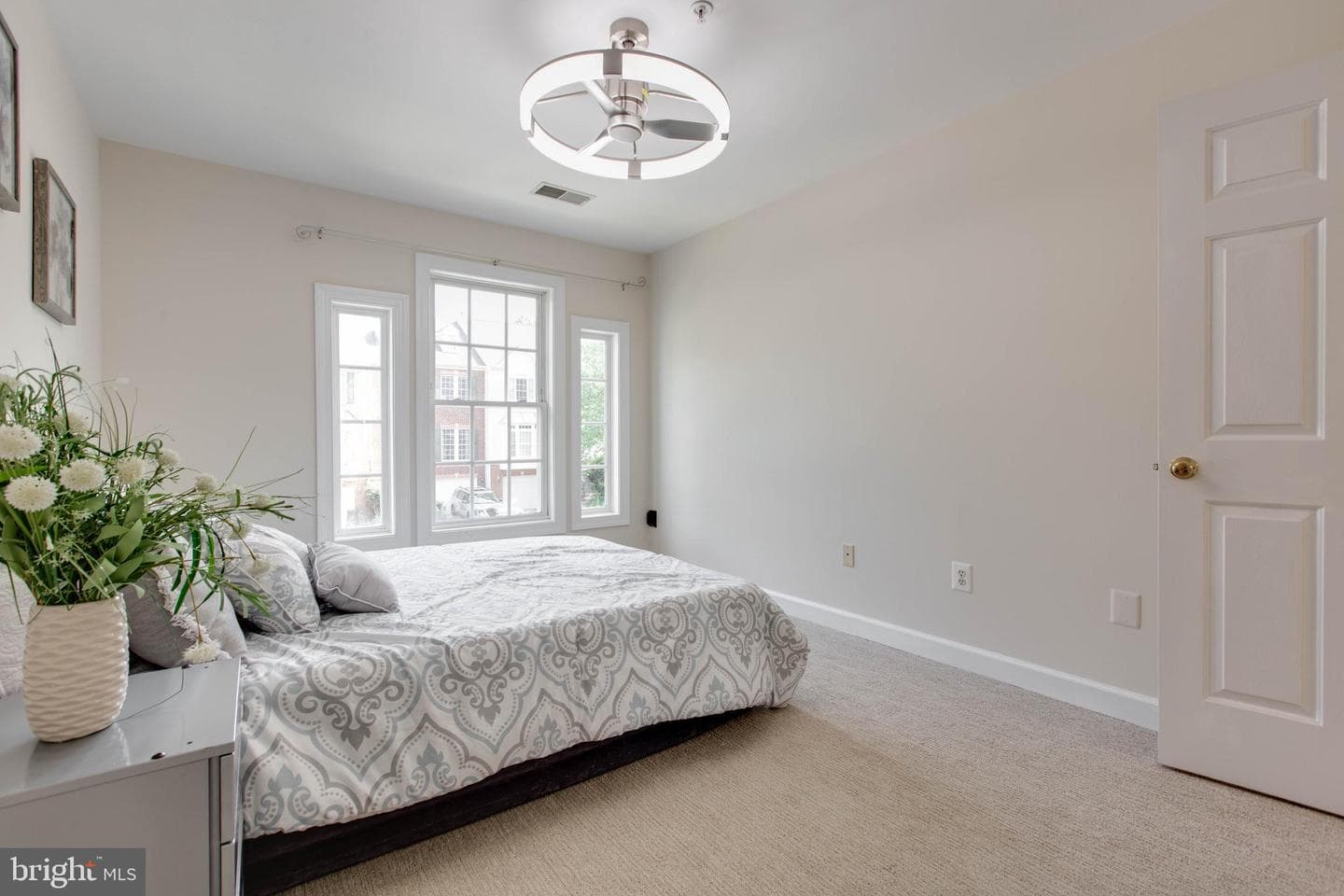 10806 Wadsworth Road photo 30