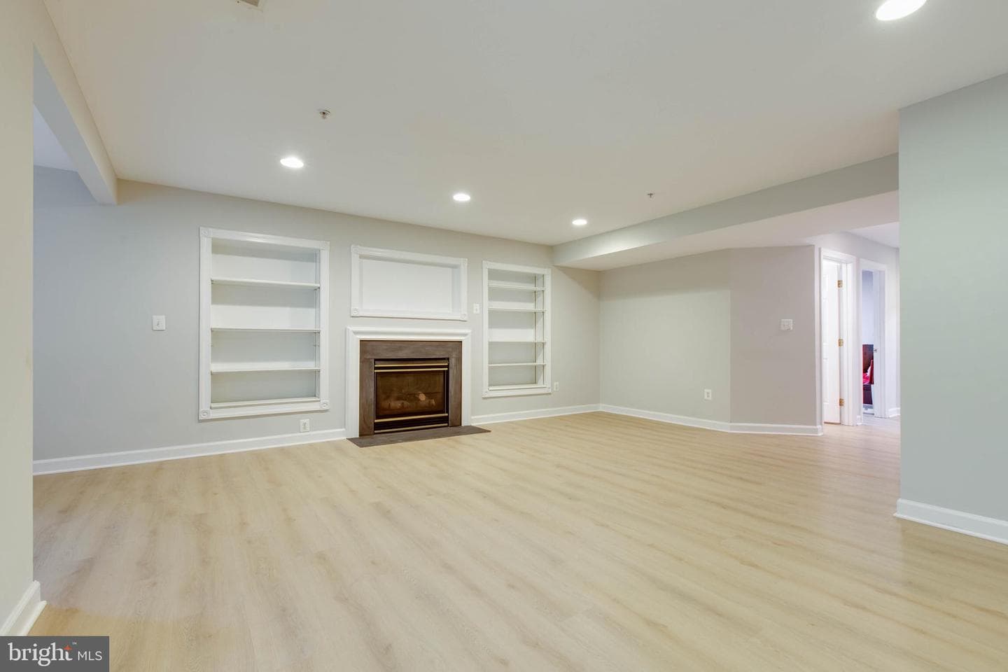 10806 Wadsworth Road photo 37