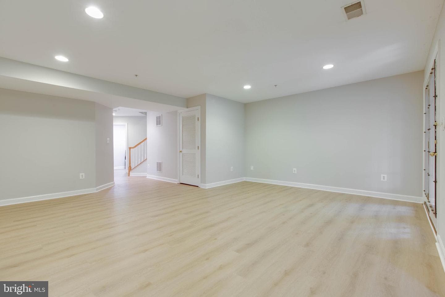 10806 Wadsworth Road photo 38