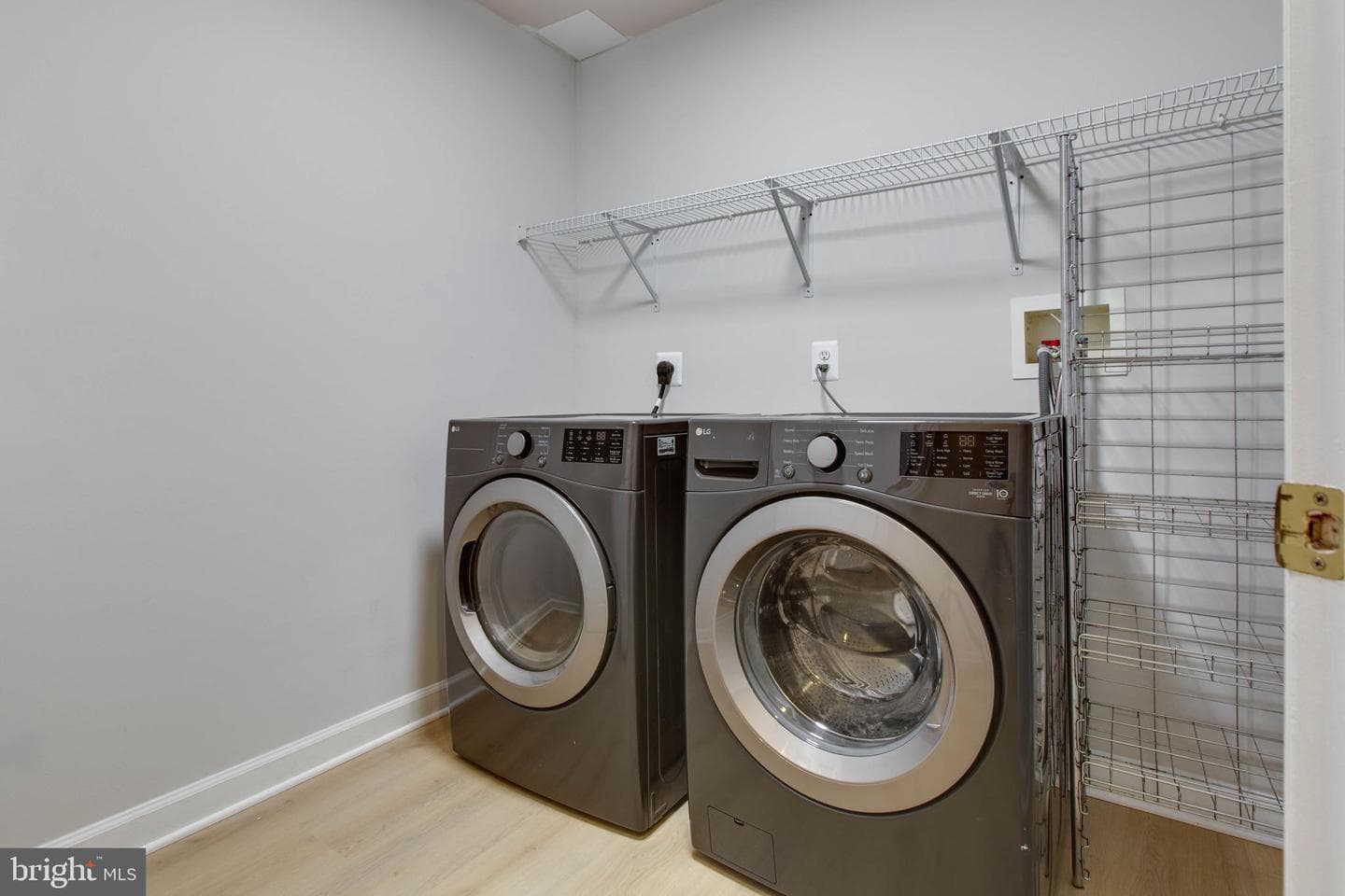 10806 Wadsworth Road photo 45