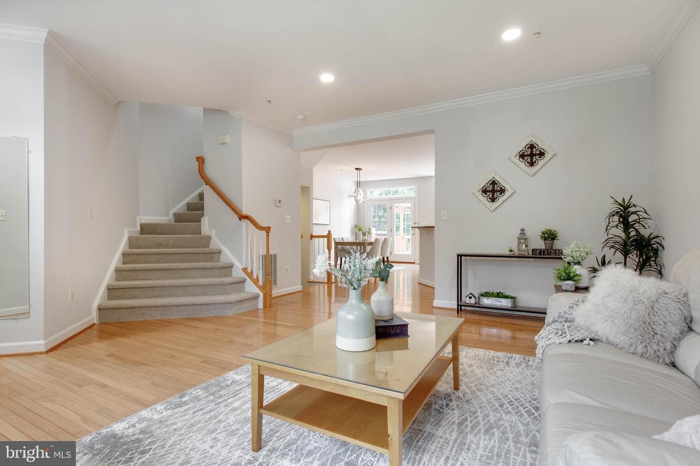 10806 Wadsworth Road photo 7