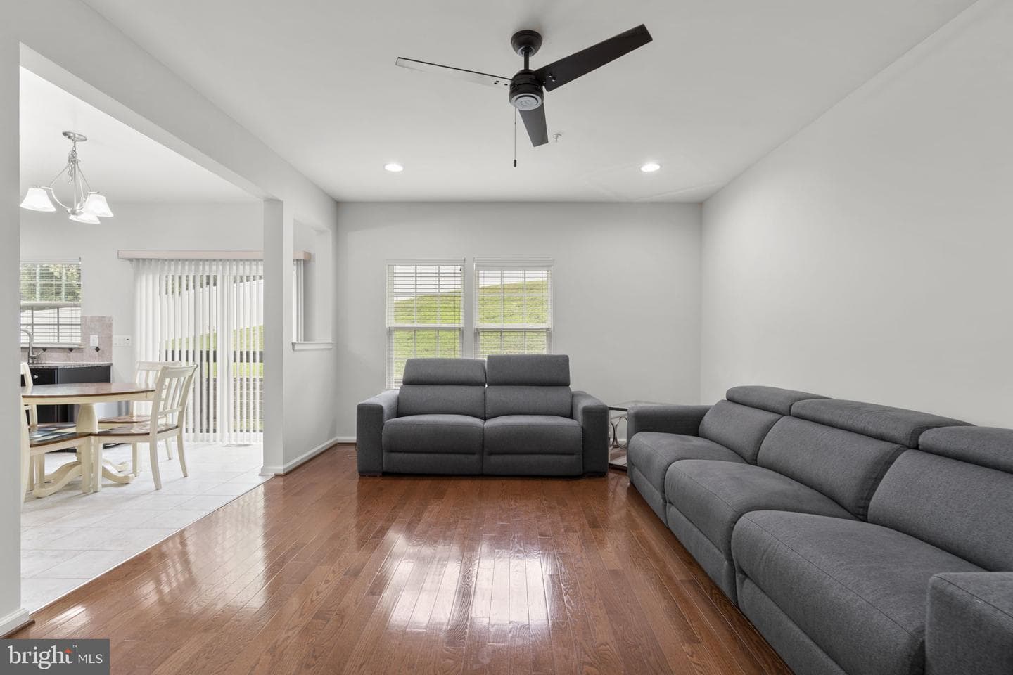 4986 Windpower Way photo 4