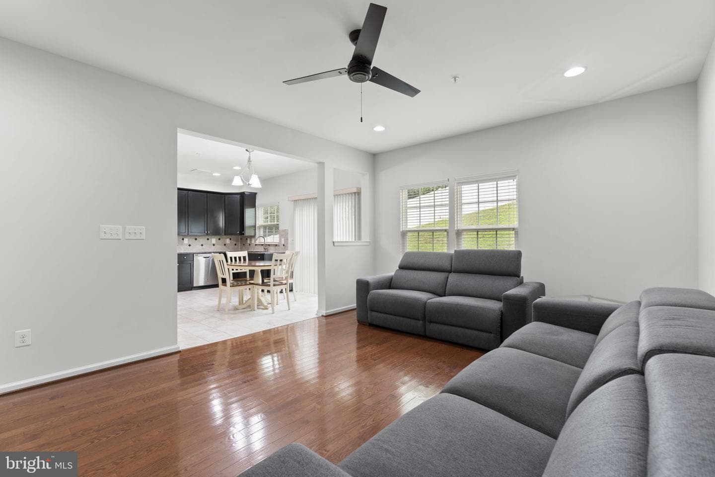 4986 Windpower Way photo 8