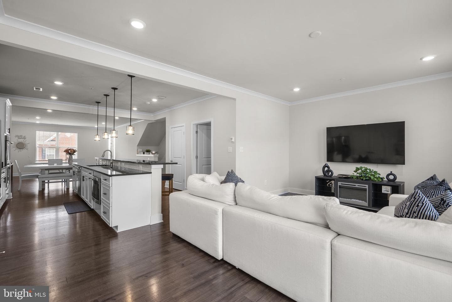 7944 Potter Place #a photo 22