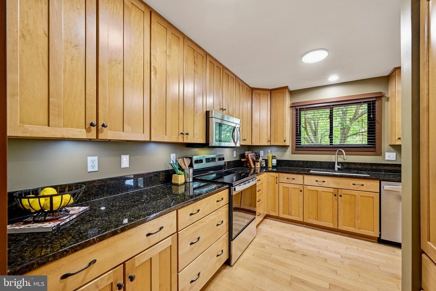 8507 Spring Harvest Court photo 9