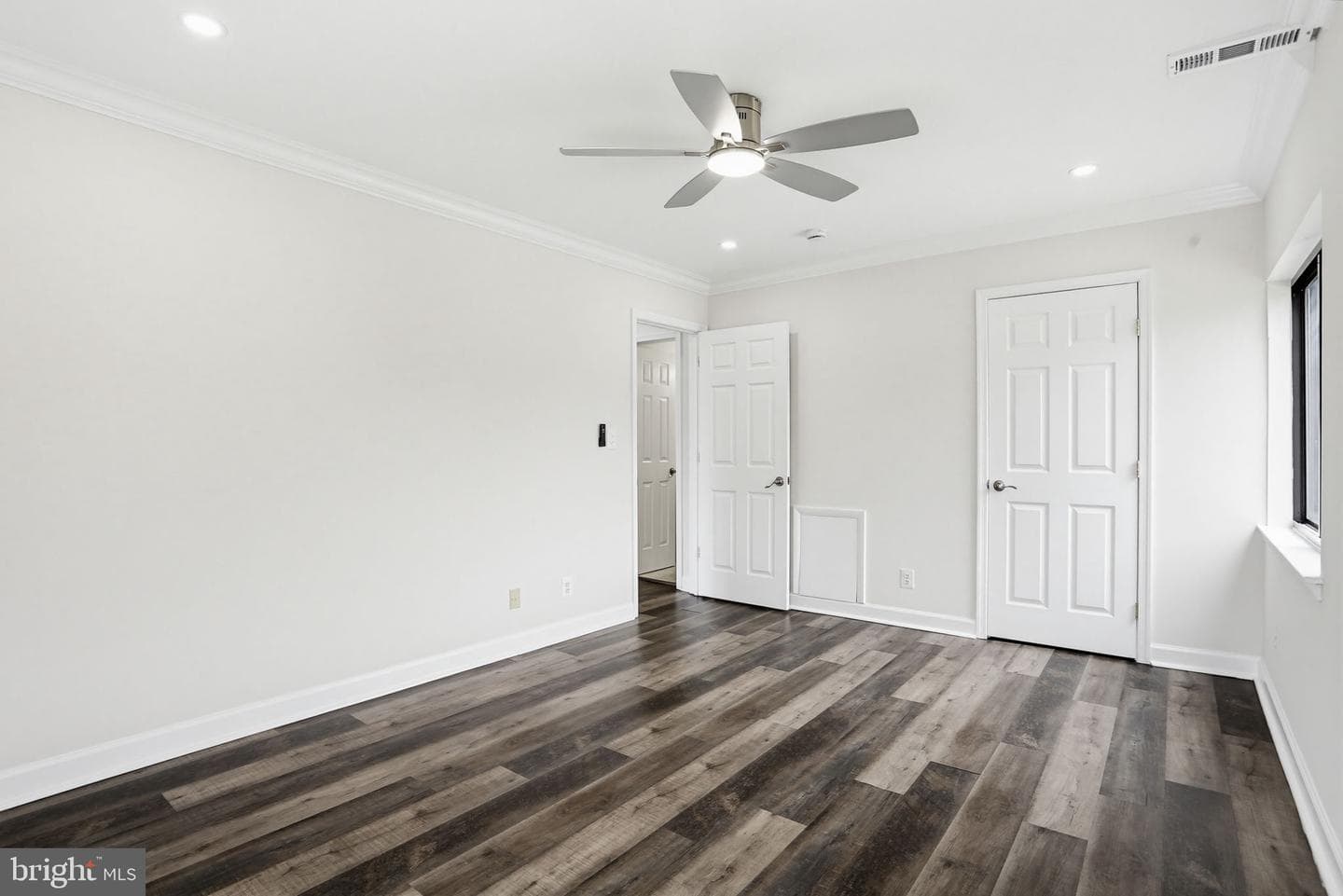 6081 Majors Lane #12 photo 27