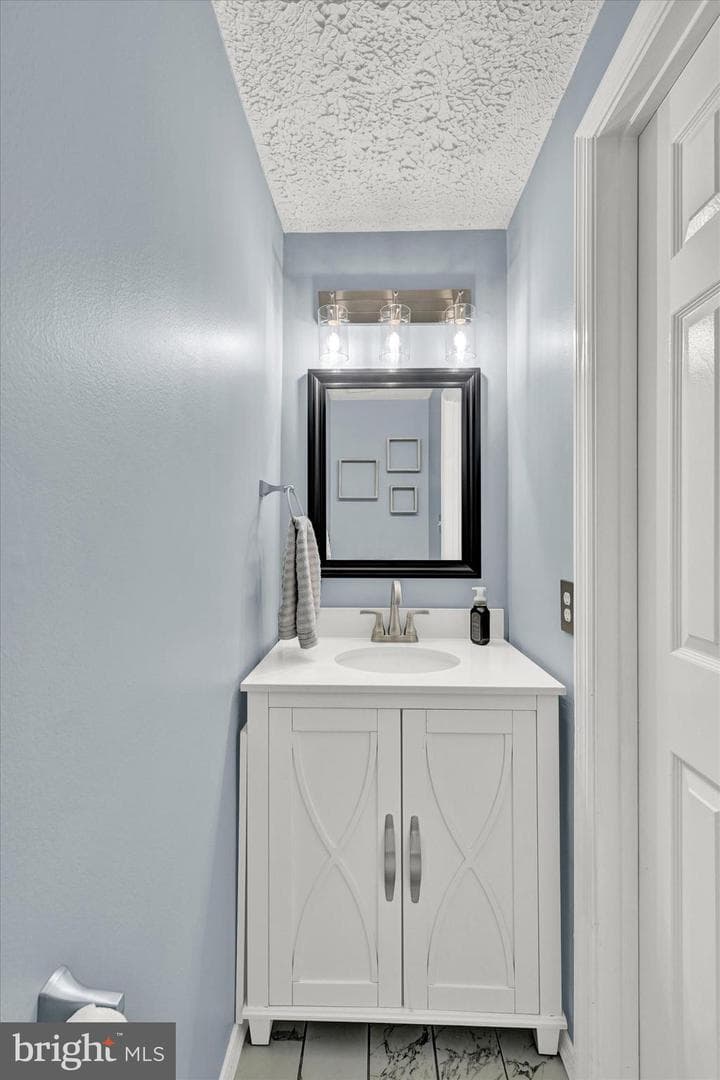 10843 Olde Woods Way photo 13