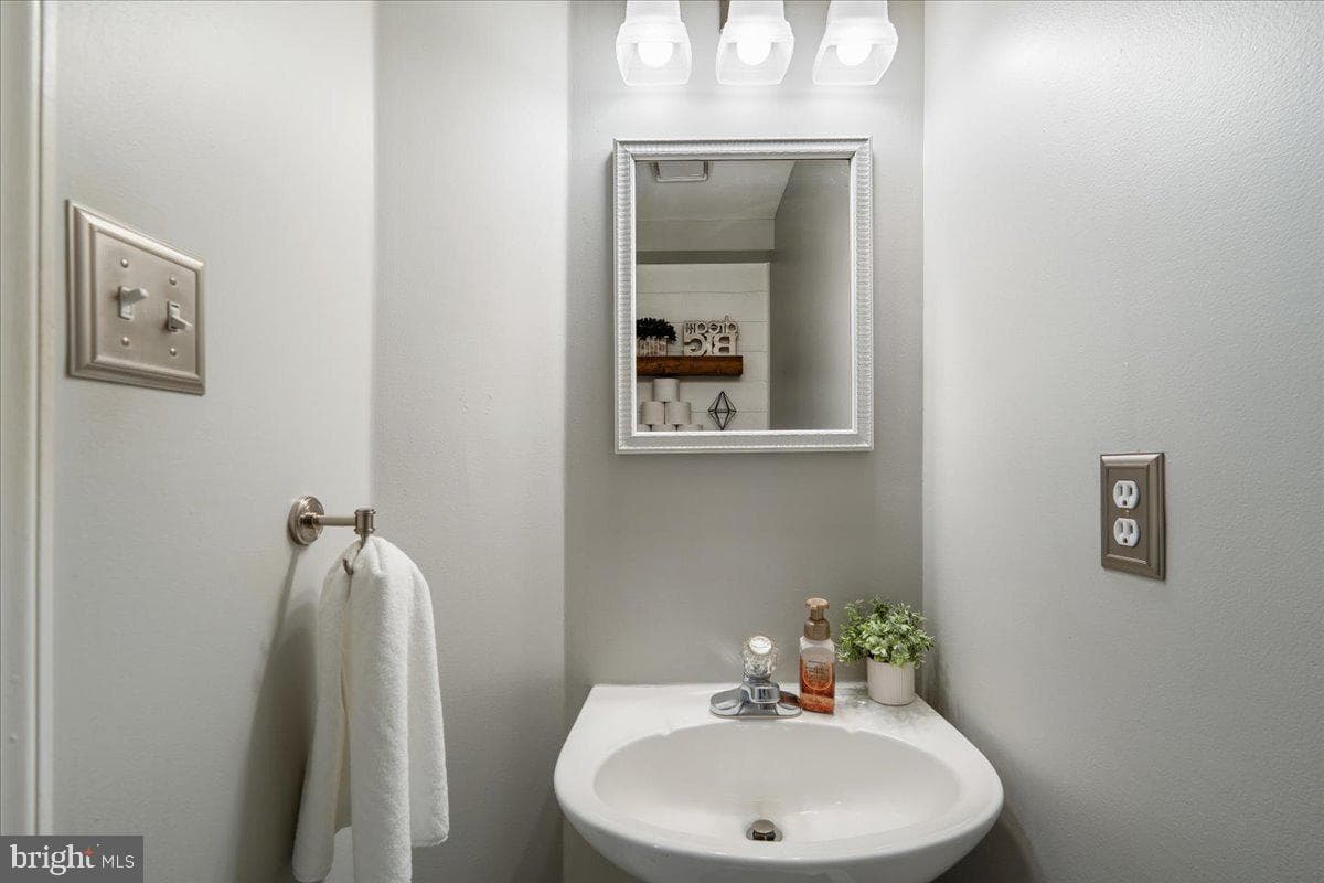 6305 Hampton Place photo 15