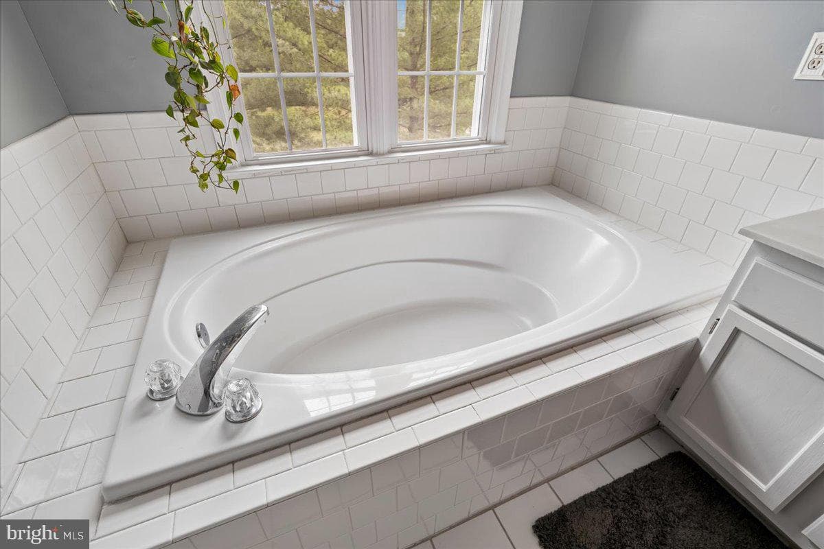 6305 Hampton Place photo 21