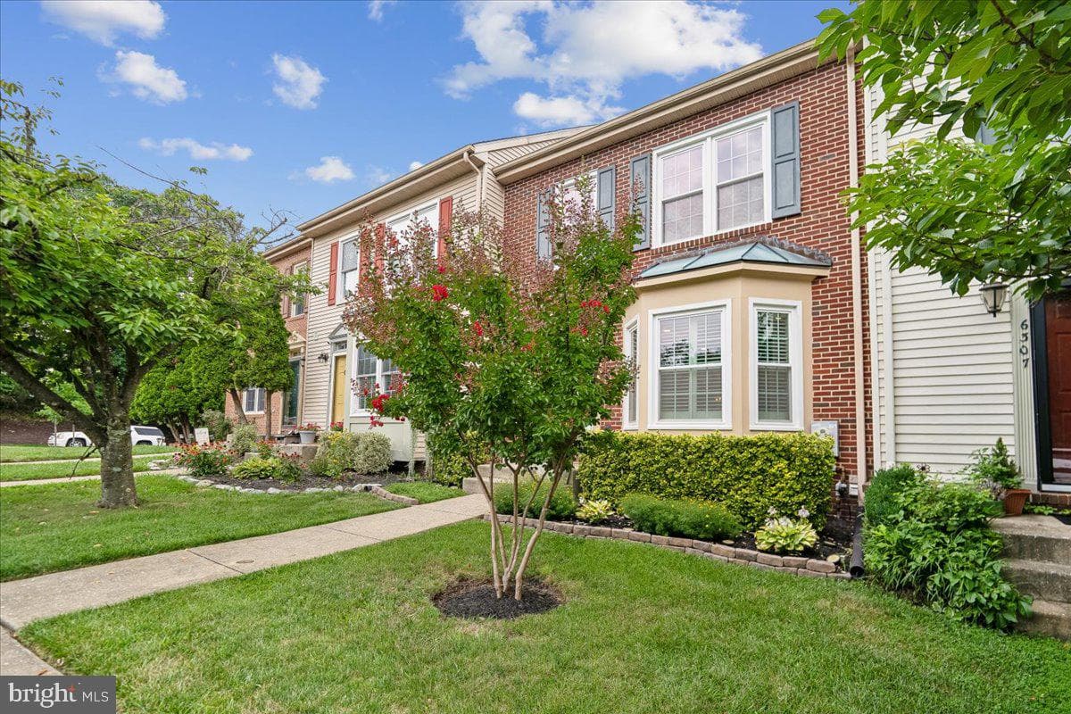 6305 Hampton Place photo 3