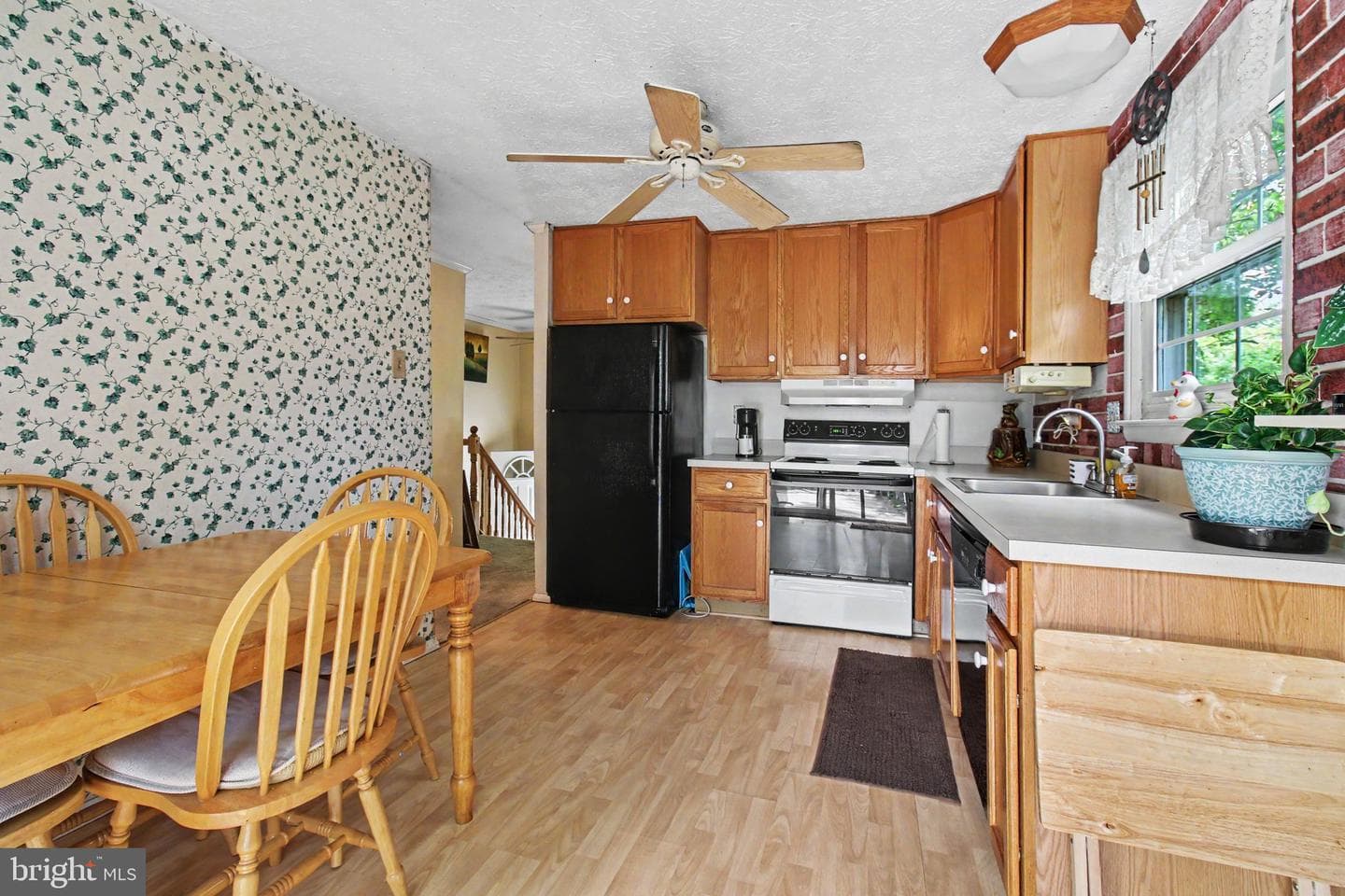 9229 Crazyquilt Court photo 6