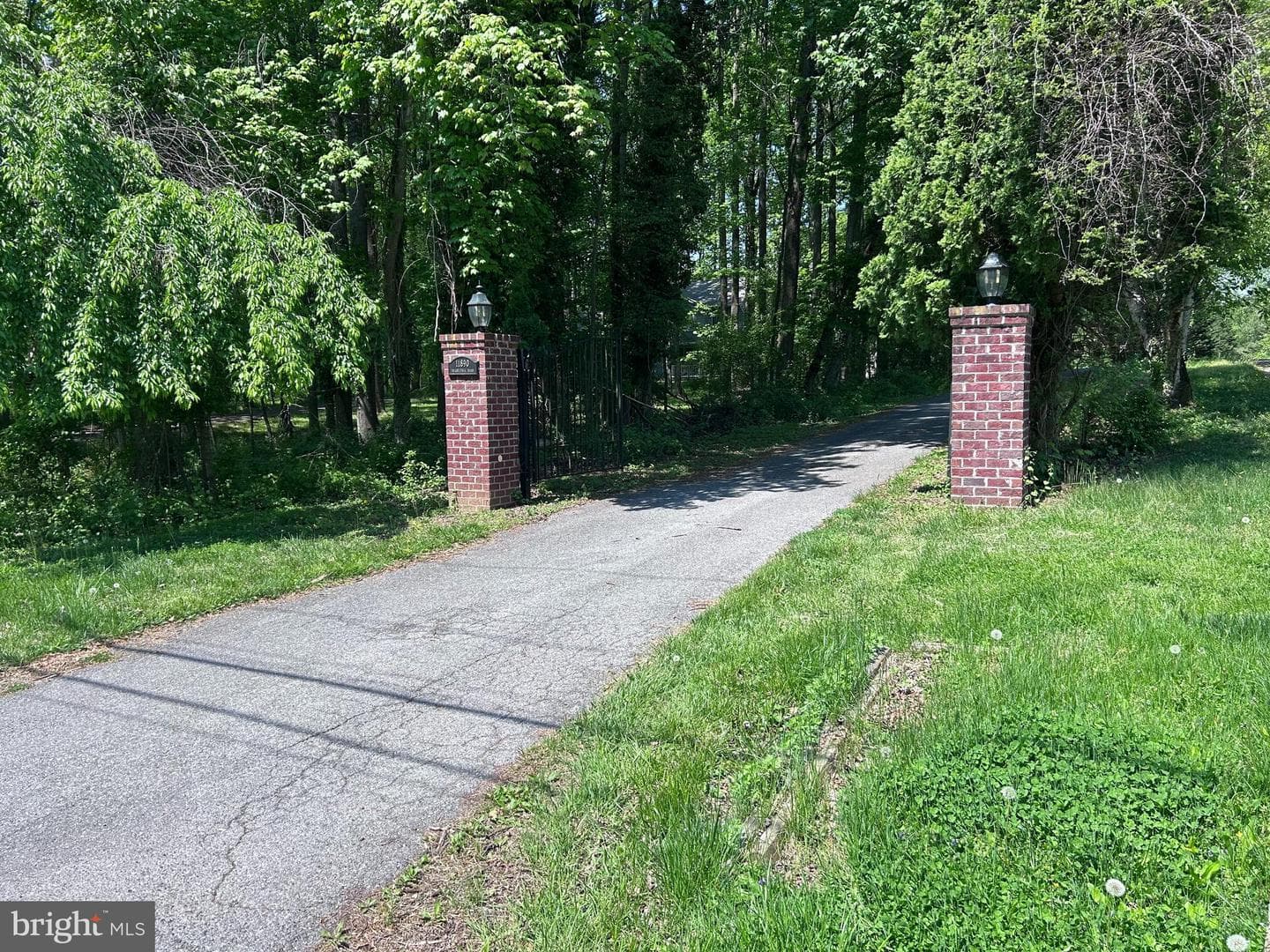 11890 Triadelphia Road photo 2