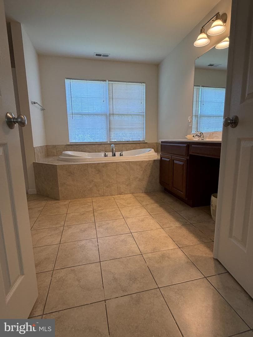 6122 Noah Way photo 14