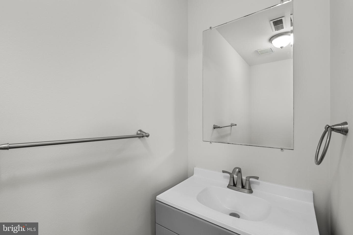 8787 Stonehouse Drive photo 39