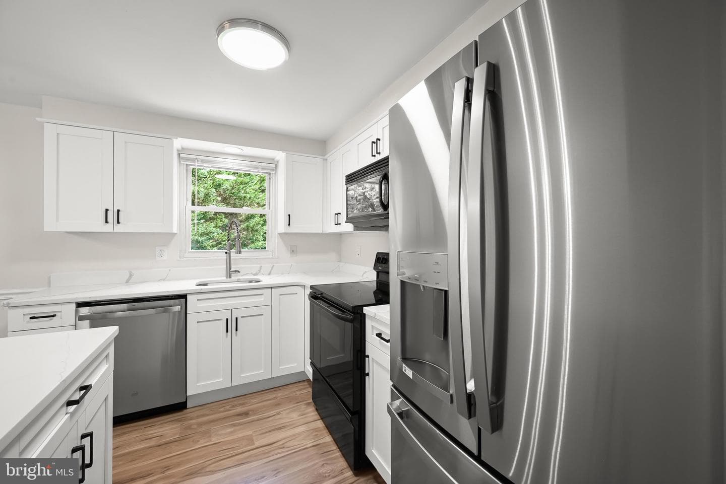 5435 The Bridle Path photo 24