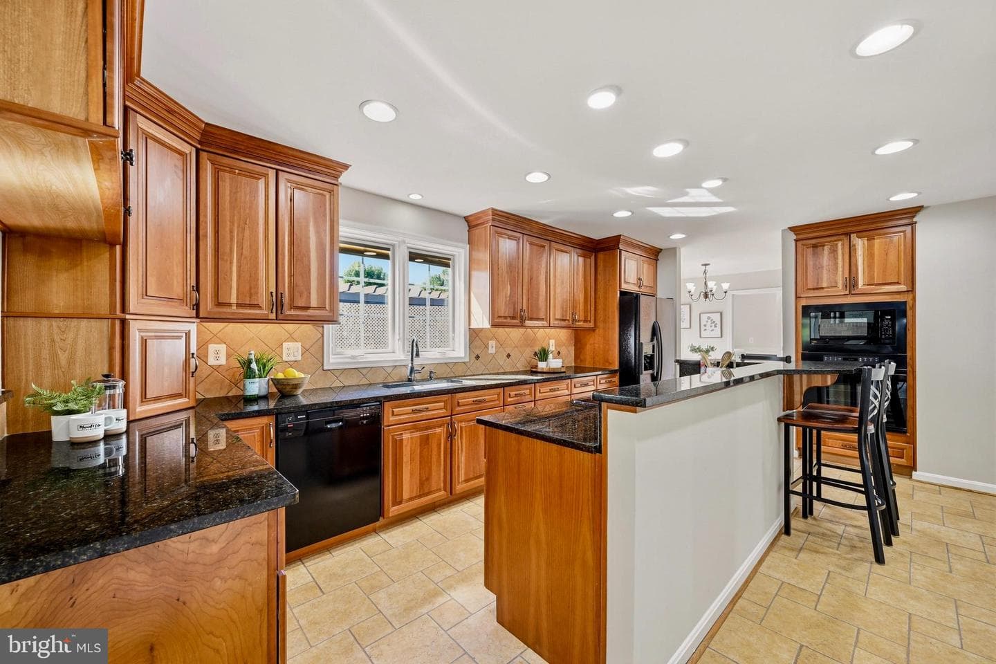 5016 Brampton Parkway photo 19